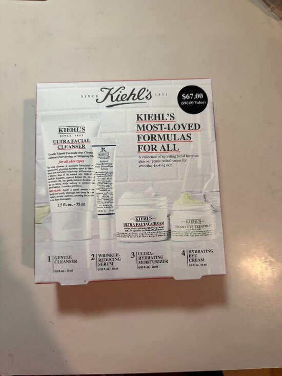 Kiehl's Other - Kiehl’s 4 PC Most-Loved Formulas Set – Hydrating Favorites + Retinol Serum